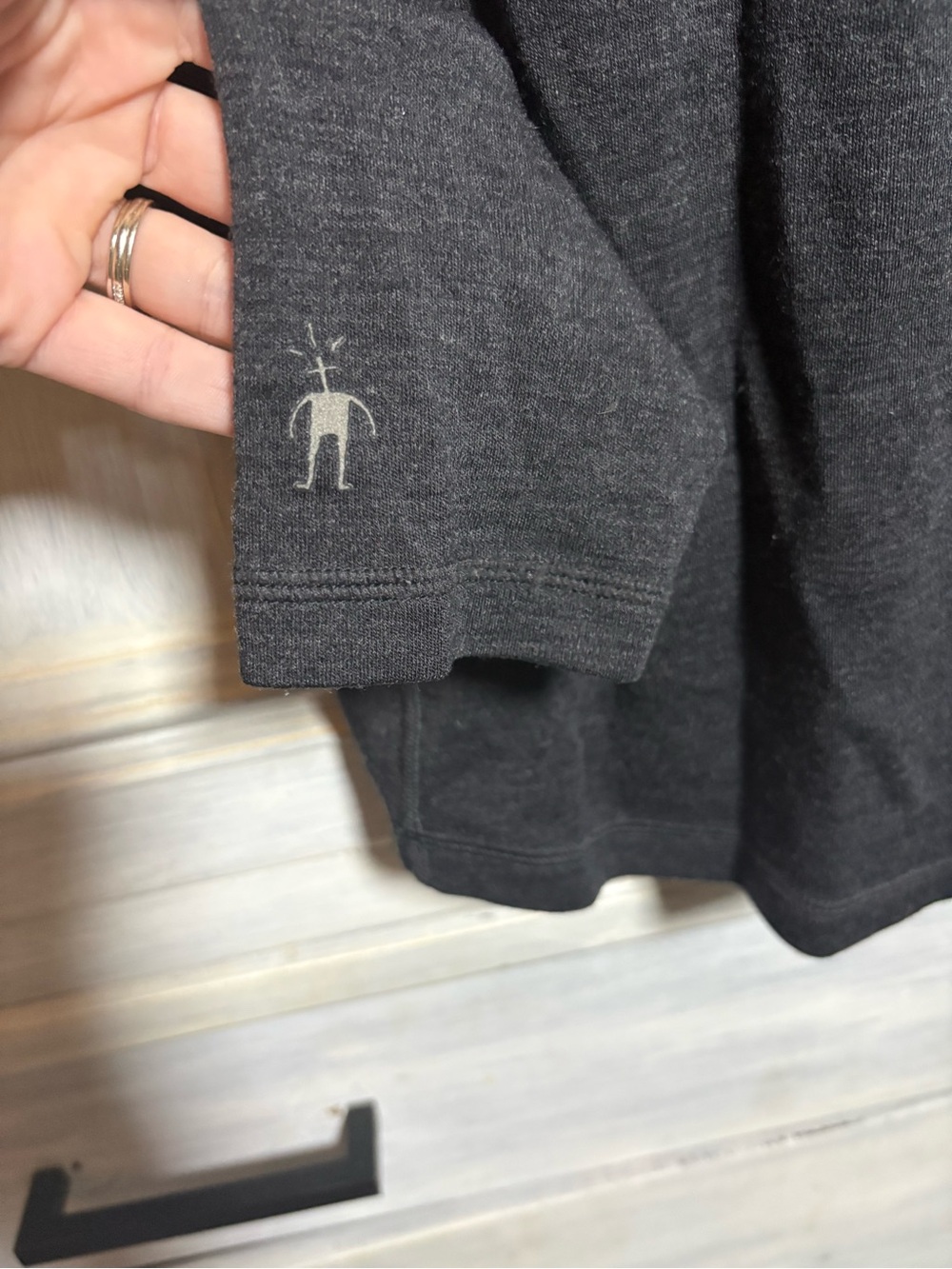 Men’s Smartwool Charcoal 1/4 Zip Merino Wool Base Layer Hiking Outdoors Thermal - Picture 7 of 8